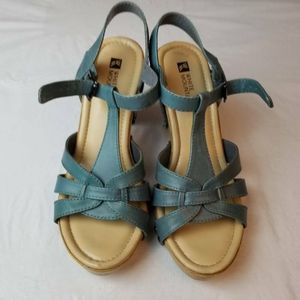 Ankle Strap Sandals Blue Buckle Med Heel 7 M